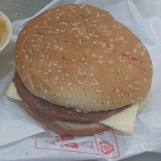 Hamburguesa Con Queso y ketchup