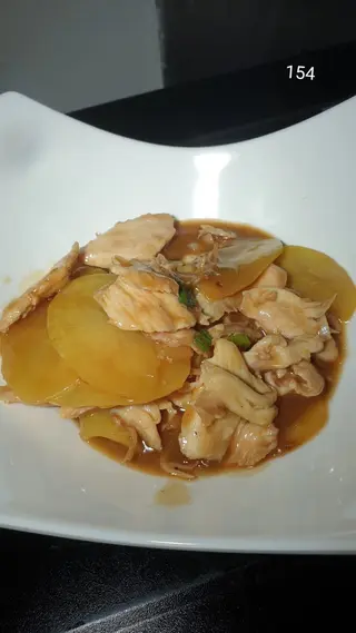 154. Pollo con patate