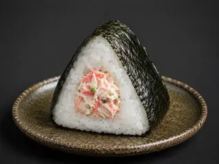 Onigiri polpa di granchio 1 pezzo