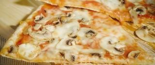 Pizza piatto  funghi