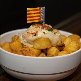 Patatas Bravas Tintapea     