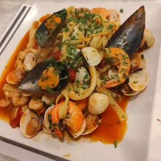 Tagliatelle Frutti Di Mare