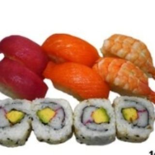 B2.California Roll (10U.) Y Nigiri Variado
