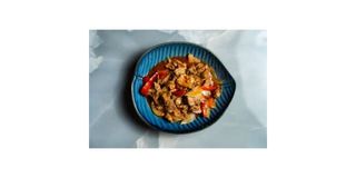 Manzo con salsa di sa - cha