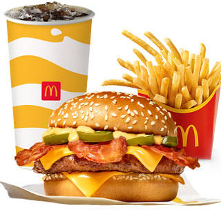 MENIU CHEESY JALAPENO BACON QUARTER POUNDER MARE