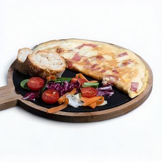Omletă cu șuncă și cașcaval