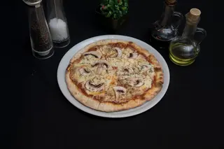 Pizza Funghi
