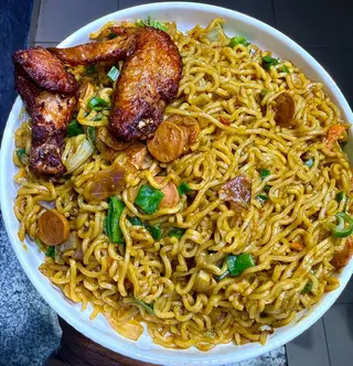 Stir Fried Noodles and 2 Chicken Wings