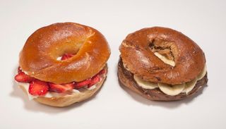 Bejgl cheesecake višnja