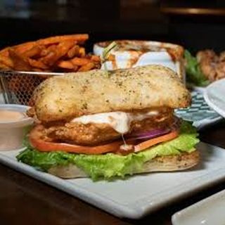 Ross'S Thanksgiving Leftovers Sandwich