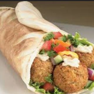 Piadina con kebab oppure falafel