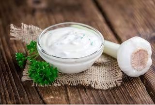 Sos czosnkowy 50 gr.