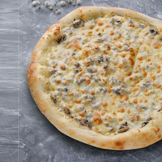 Тауық еті және саңырауқұлақ қосылған пицца/ПИЦЦА с курицей и грибами КРУГЛАЯ