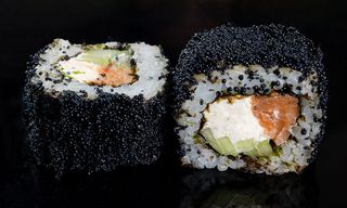 შებოლილი ორაგულის როლი