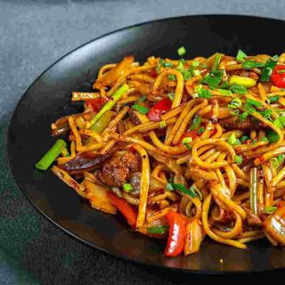 ГУЙРУ ЦОУМЯН