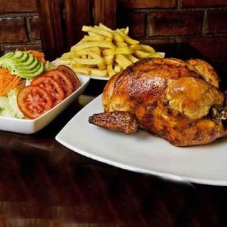 1 Pollo + Patatas + Bebida (2 Lt.)