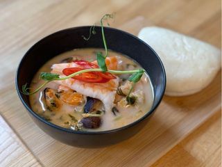 Том-ям з морепродуктами (500ml)