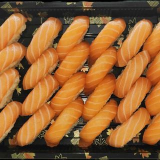 Box nigiri salmone Big 24 PZ 