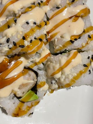 California Maki Roll De Langostinos (Media Ración)