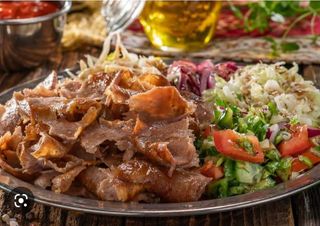 Kebab na talerzu duży