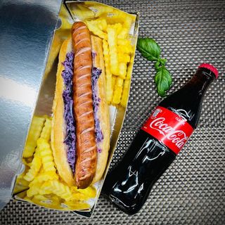 Baguette with chicken sausage, hummus and cabbage + fries + cola