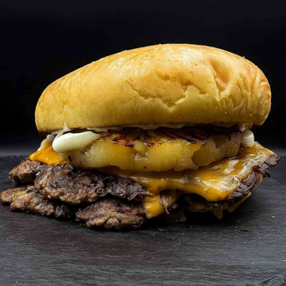 Chilli Hawai Smashed Burger