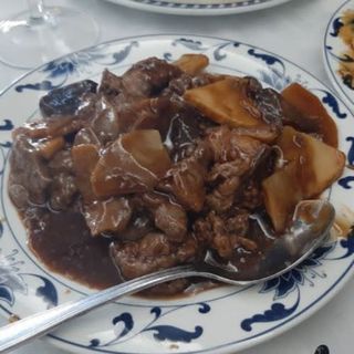 Pato Asado Con Bambú Y Setas Chinas