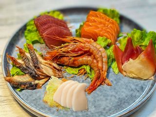 221. Sashimi Premium 24 Piezas