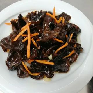 C12 Insalata di funghi neri cinesi