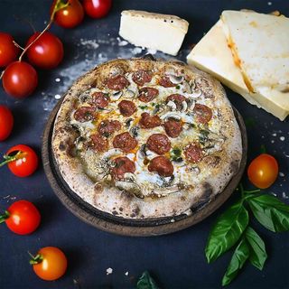 Cheesy Kamikaze Pizza®