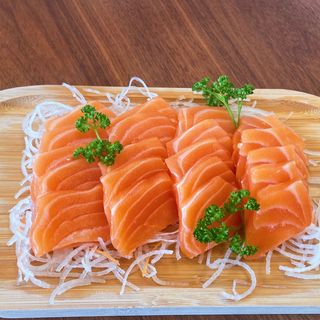 m19. Sashimi Salmão /20 peças