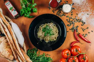 01. Spaghetti Pesto
