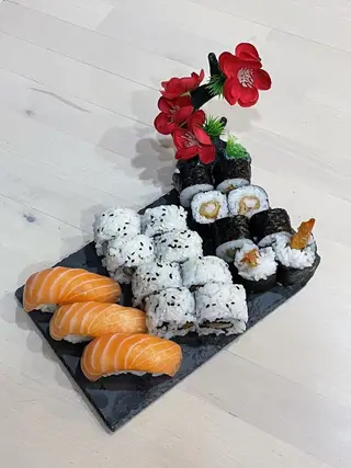 F27 Sushi Combinado