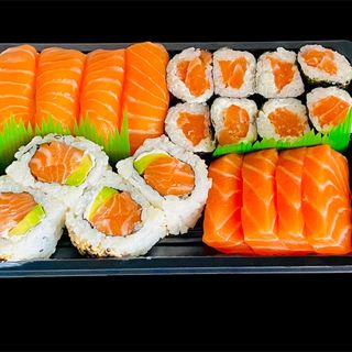 Box 2 (Sushi sashimi box) (20 Peças)