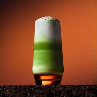 Pekanowa Matcha Latte