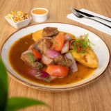 Tacu Tacu con Lomo Saltado