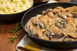 Emincé De Poulet Sauce Champignon