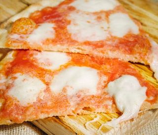 Pizza bufala al spicchio 