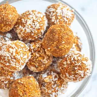 Carrot cake raw bites - 4 buc