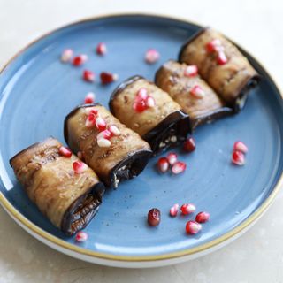 ბადრიჯანი ნიგვზნით