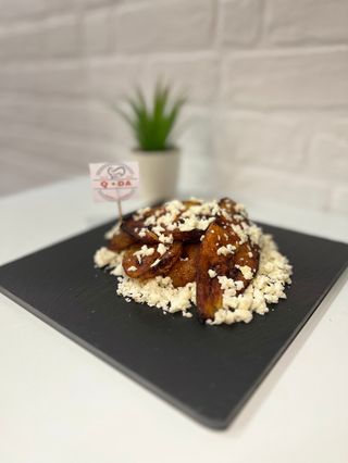 Ración De Tajadas Con Queso