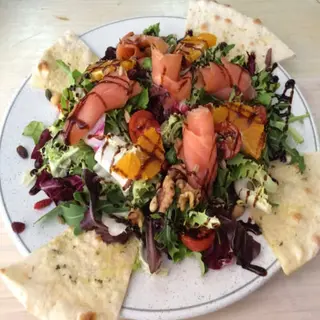 Ensalada De Salmón