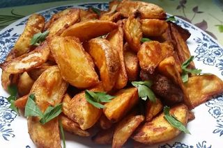 Картофи по селски (150г)