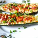 Пълнени тиквички с кайма и кашкавал