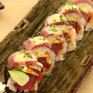 Futomaki Roll Maguro Kalifornia (6 Pzs.)