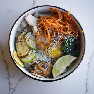 Бібімбап (280г)