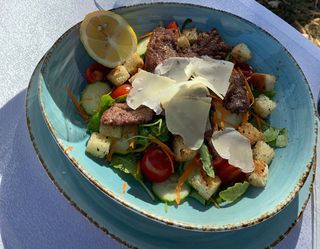 Salata Cesar  cu dressing  -350 g