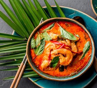 Curry Rojo Con Langostinos