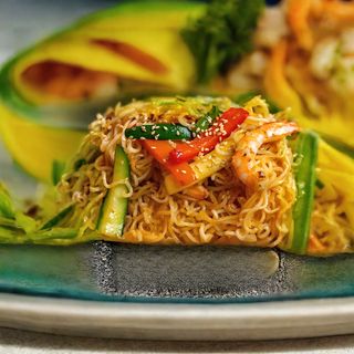 Noodles + Verduras + Langostino + Chiles Dulces