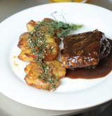 ღორის მუცელი ხრაშუნა კარტოფილით